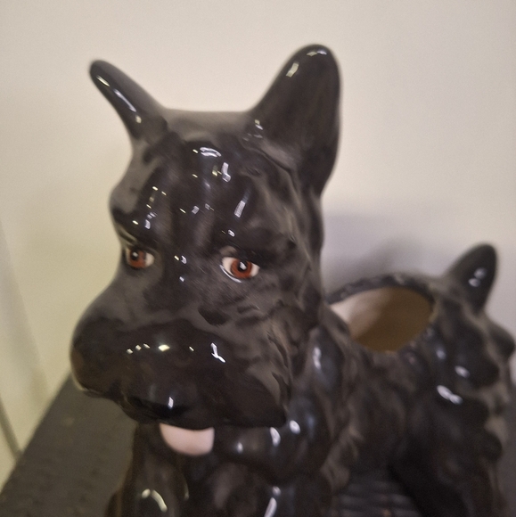 Scottie Dog Playing W/ Ball Porcelain Planter 8.5" long X 9" tall. - Picture 2 of 5